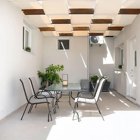 Holiday home Pierina House *